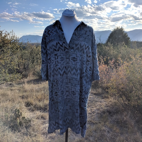 Philosophy Tops - NWT Philosophy XL Boho Pattern Button Down Tunic